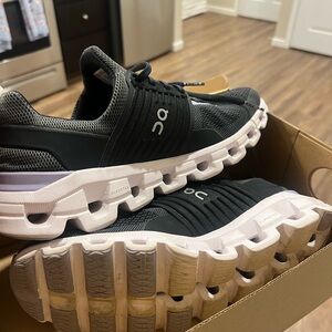 On Cloud Sneakers Black Size 10.5 Women’s